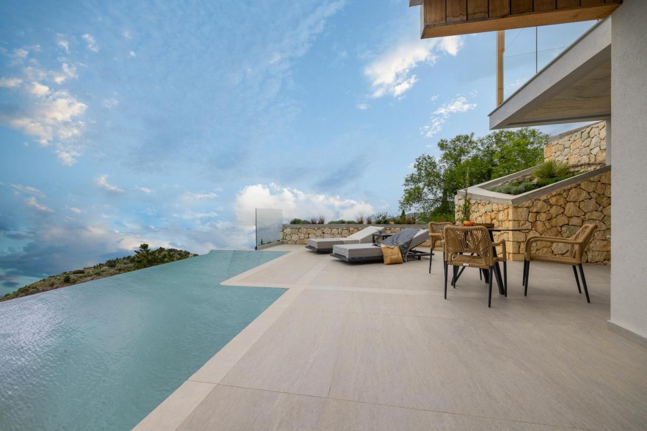 Exanthia Anadeo Villas & Suites מראה חיצוני תמונה