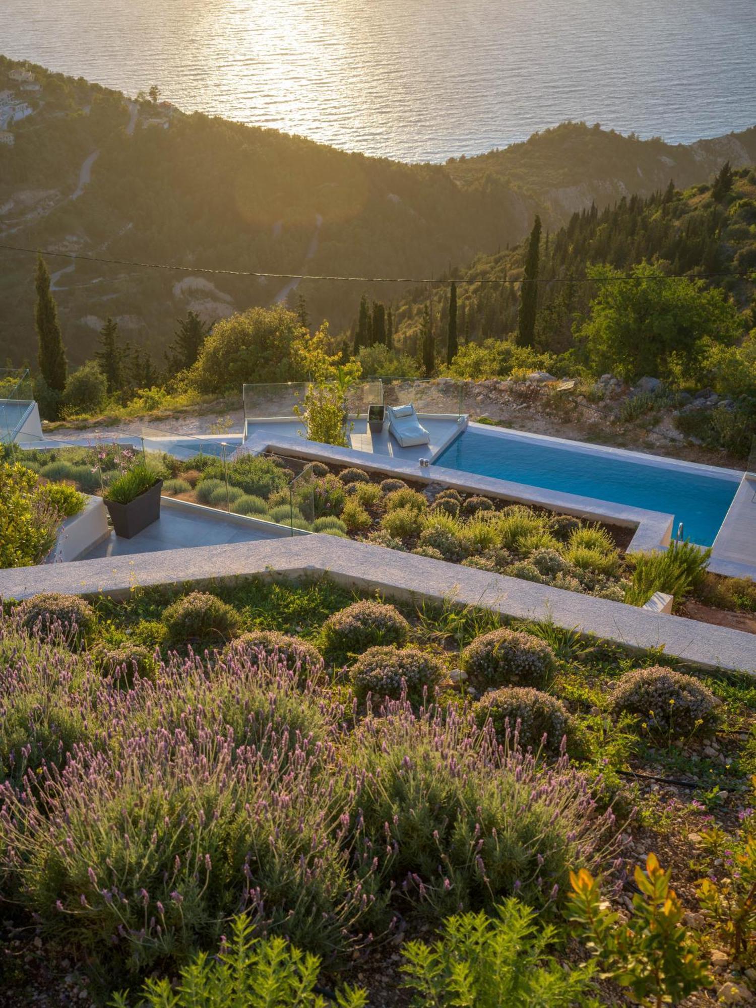 Exanthia Anadeo Villas & Suites מראה חיצוני תמונה