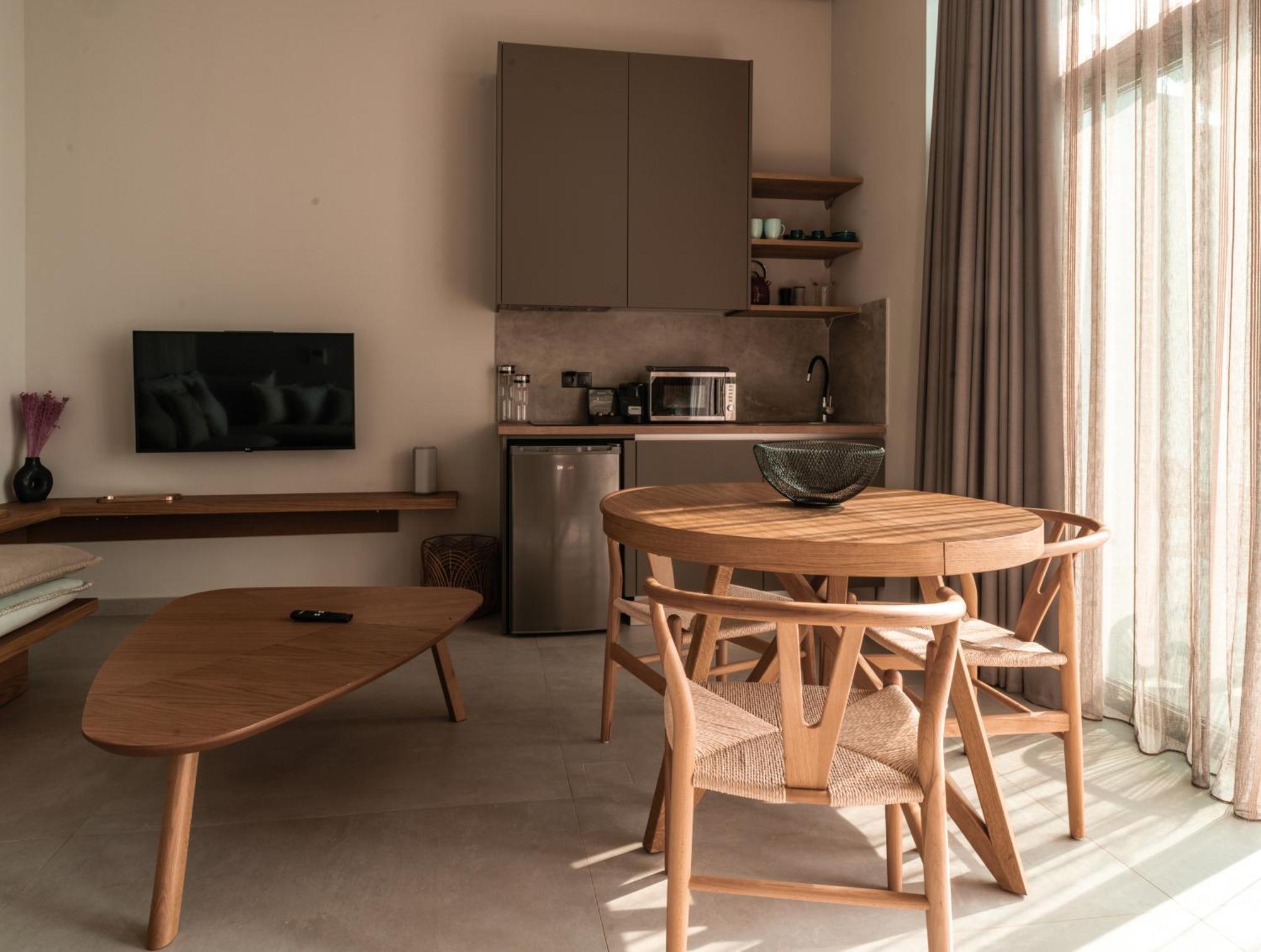 Exanthia Anadeo Villas & Suites מראה חיצוני תמונה