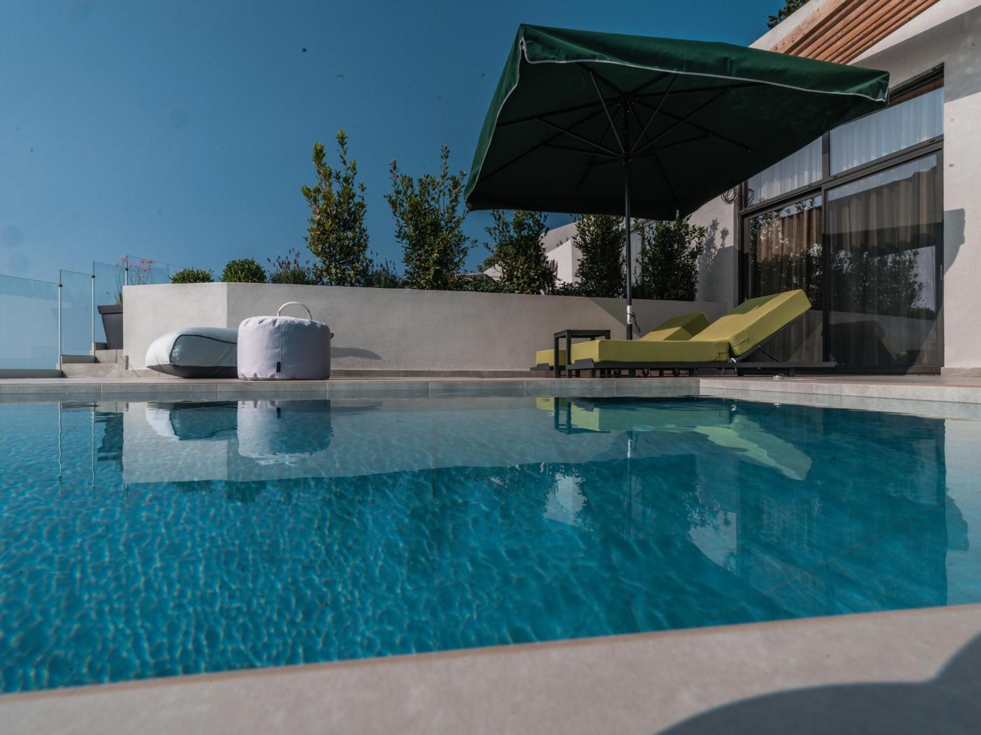 Exanthia Anadeo Villas & Suites מראה חיצוני תמונה